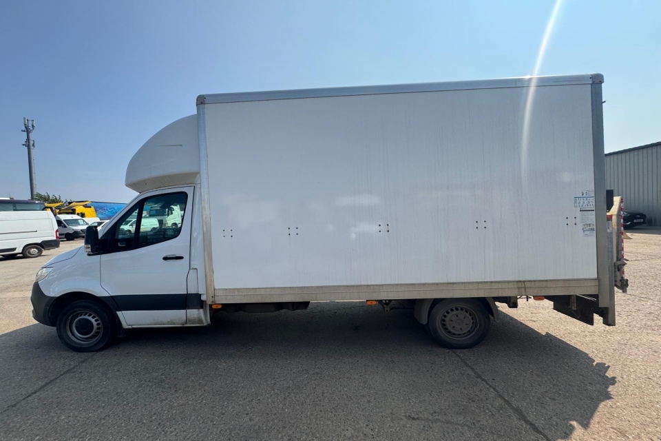 Mercedes-Benz Sprinter 