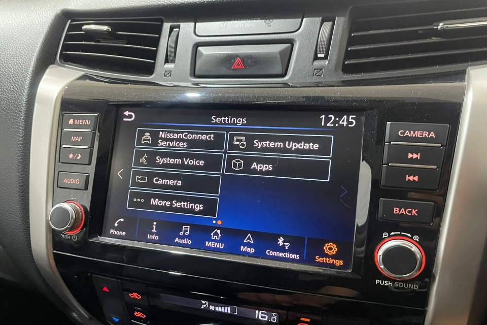 Nissan Navara 