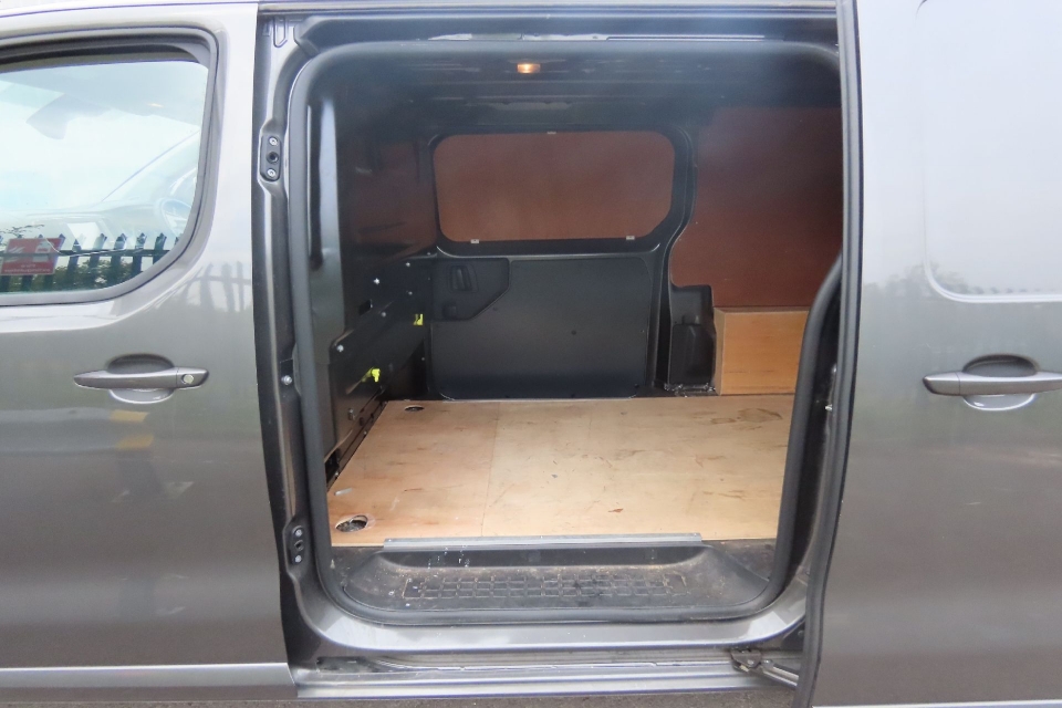Vauxhall Vivaro 