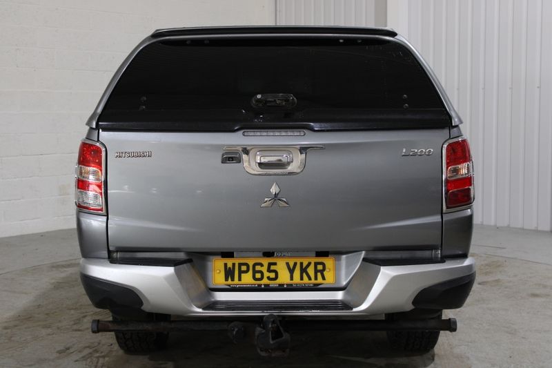 Mitsubishi L200 