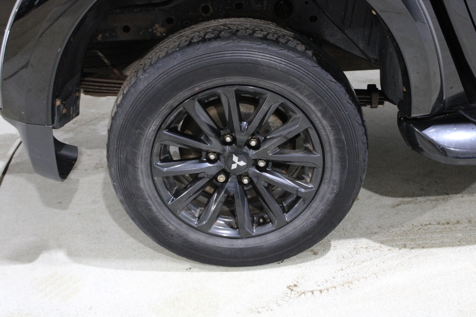 Mitsubishi L200 
