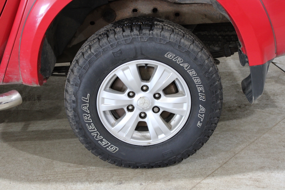 Mitsubishi L200 