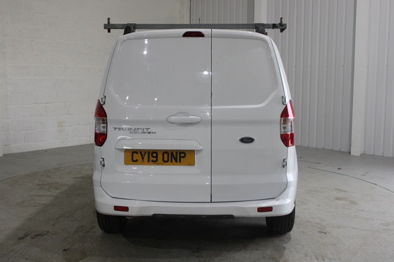 Ford Transit Courier 