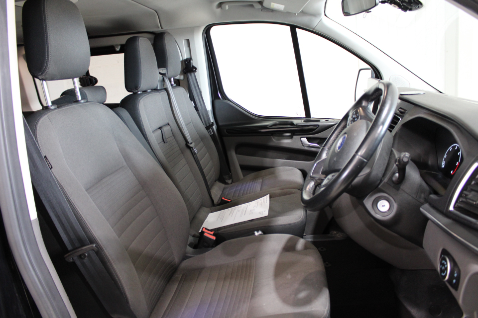 Ford Tourneo Custom 