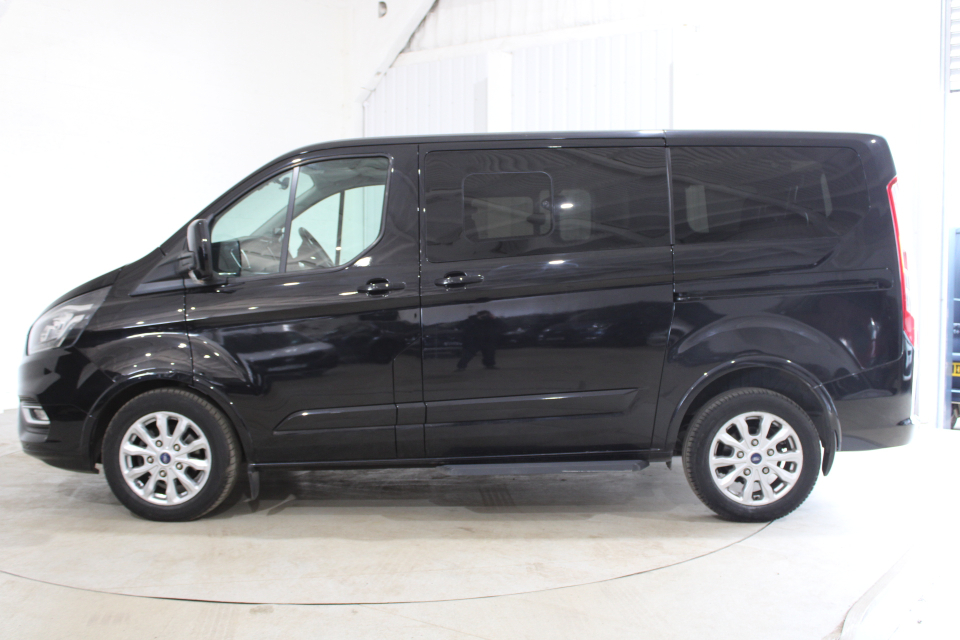 Ford Tourneo Custom 
