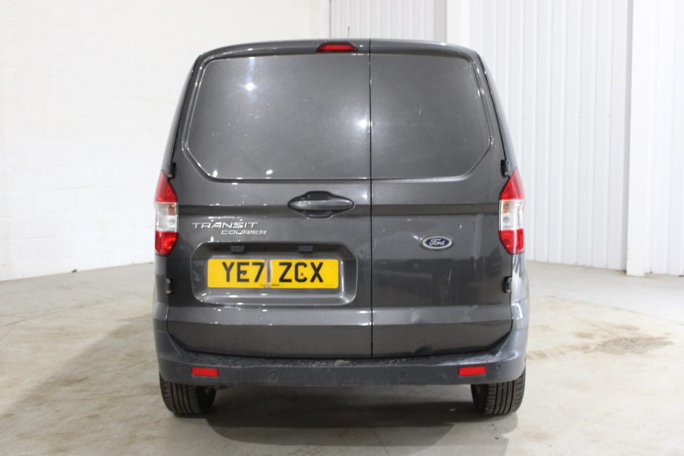 Ford Transit Courier 