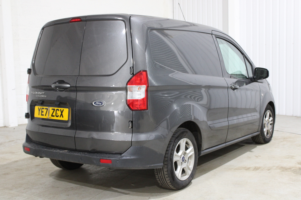 Ford Transit Courier 