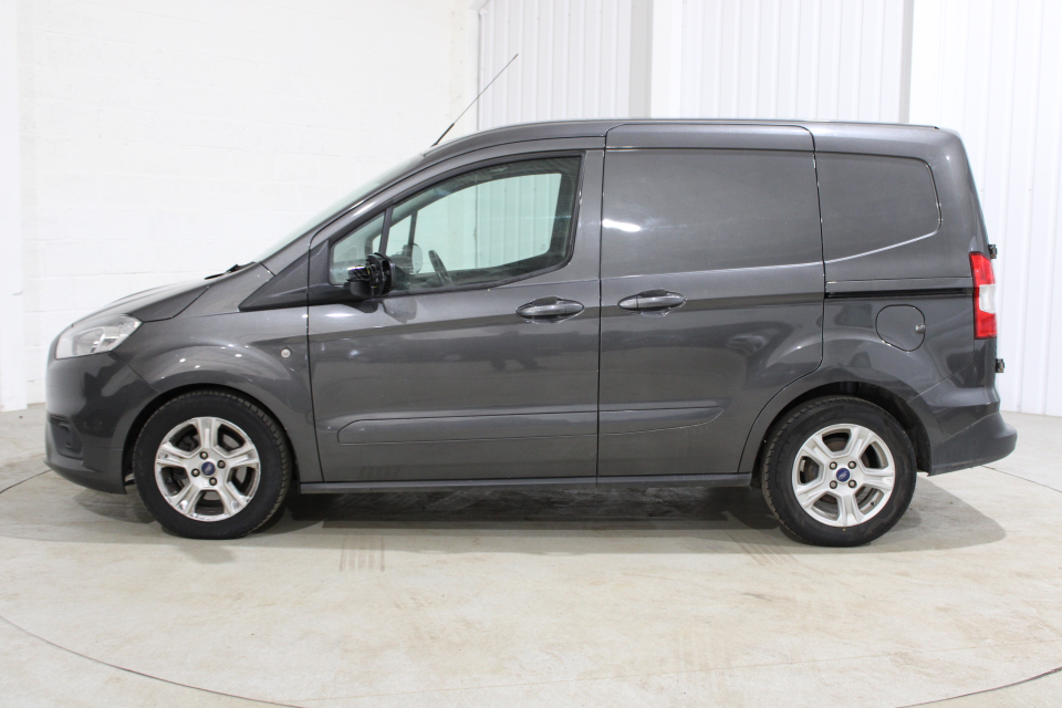 Ford Transit Courier 