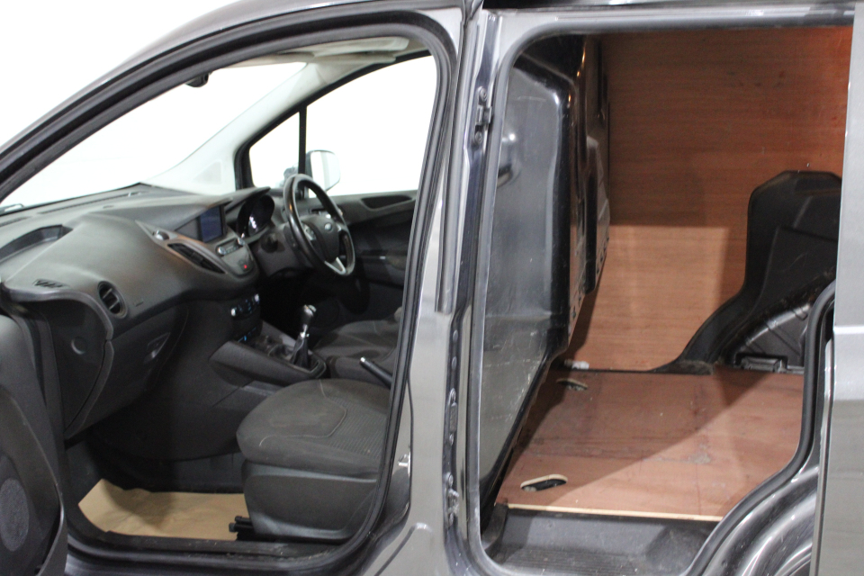 Ford Transit Courier 