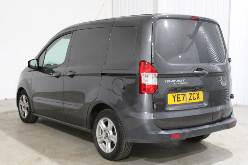 Ford Transit Courier 