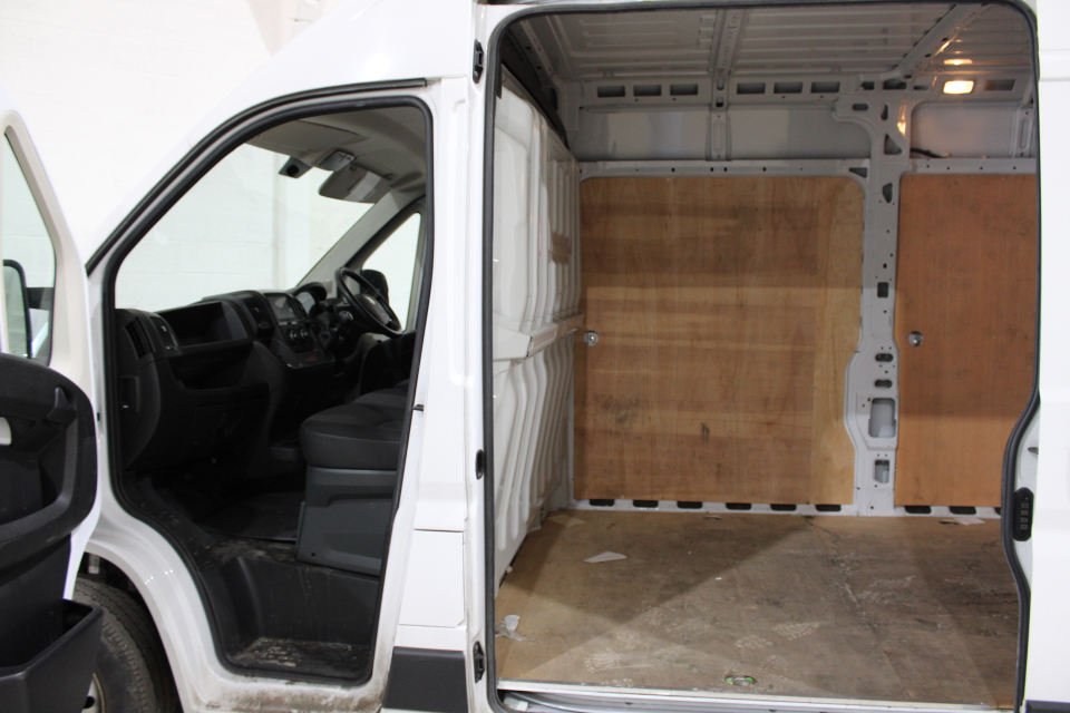 VAUXHALL MOVANO 