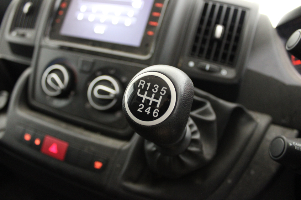 VAUXHALL MOVANO 