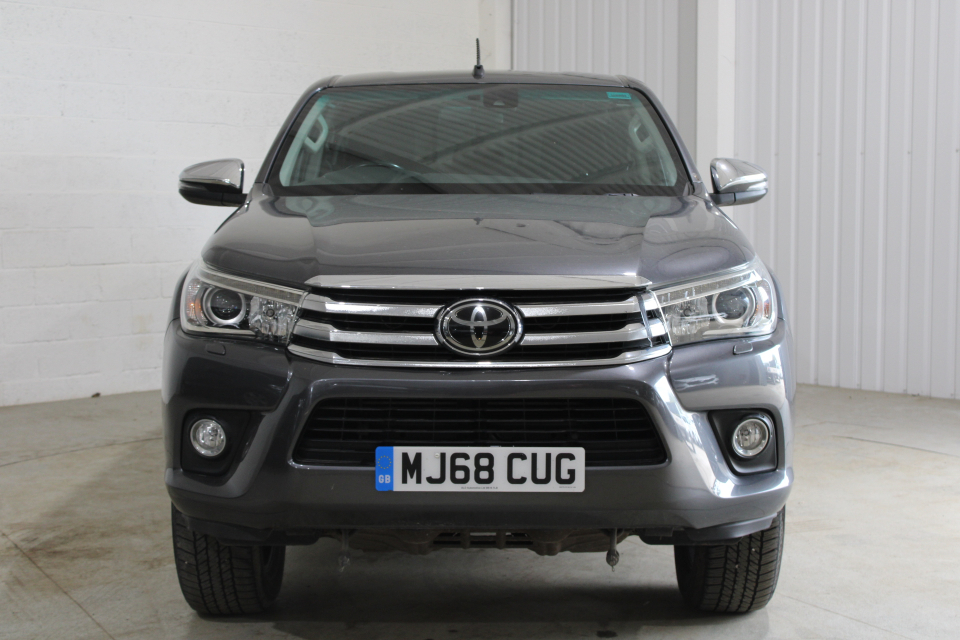 TOYOTA HILUX 