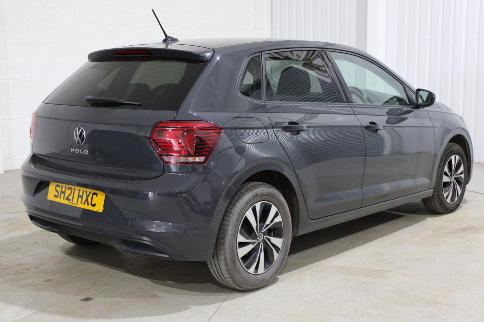 VOLKSWAGEN POLO 
