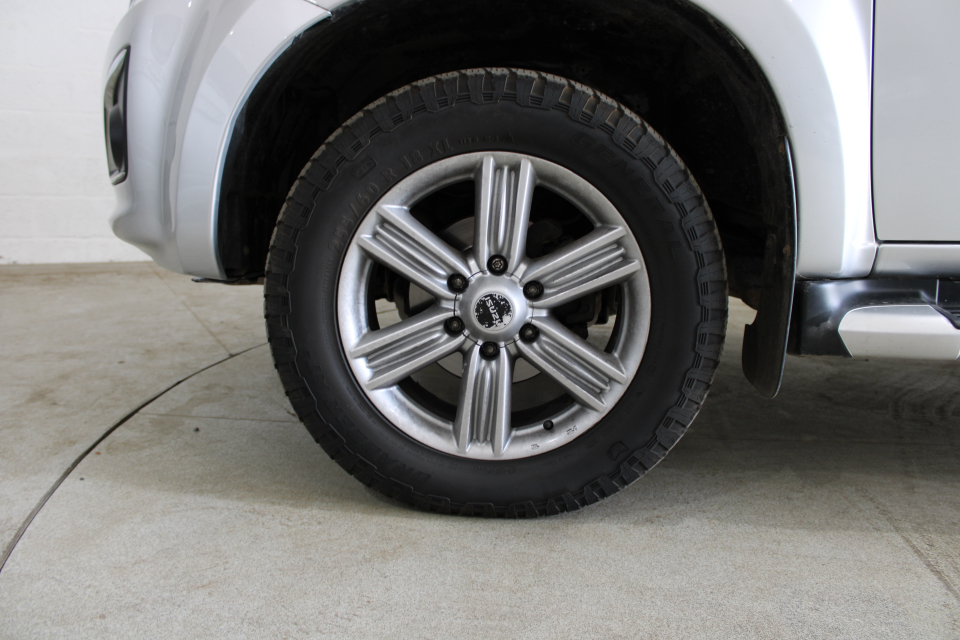 Isuzu D-Max 