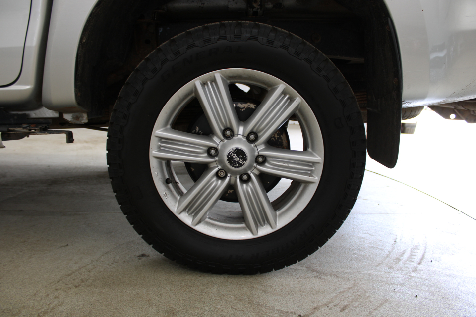 Isuzu D-Max 
