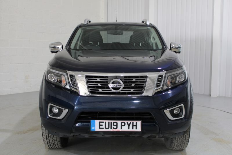 NISSAN NAVARA 