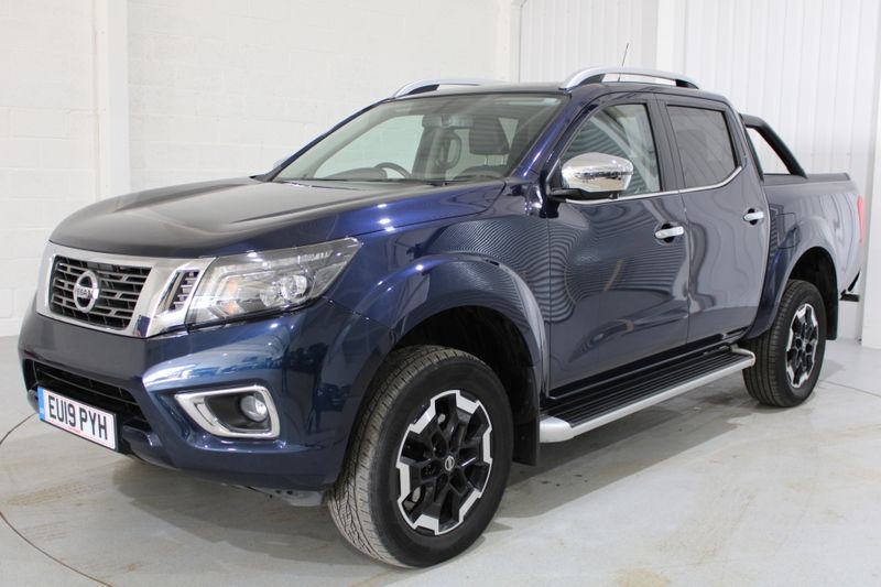 NISSAN NAVARA 