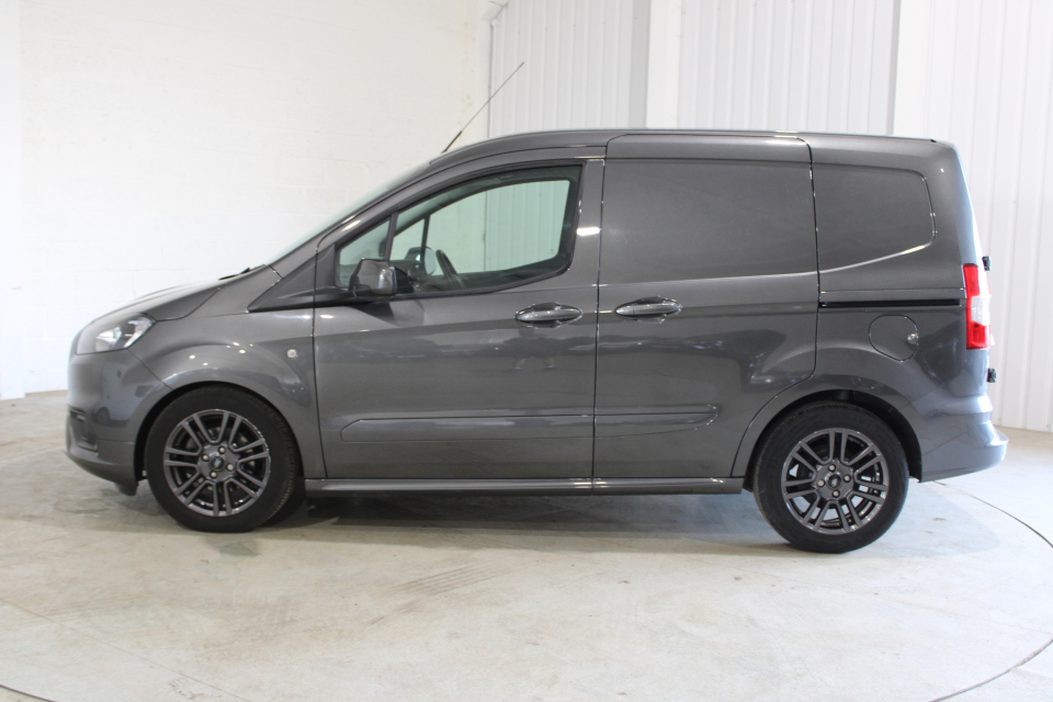 Ford Transit Courier 