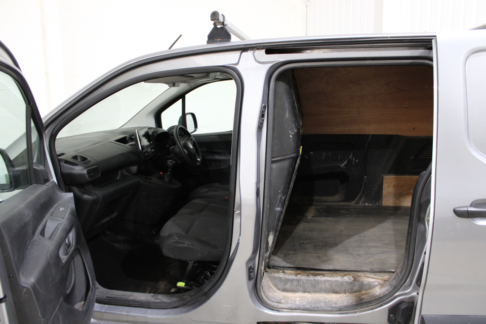 VAUXHALL COMBO 
