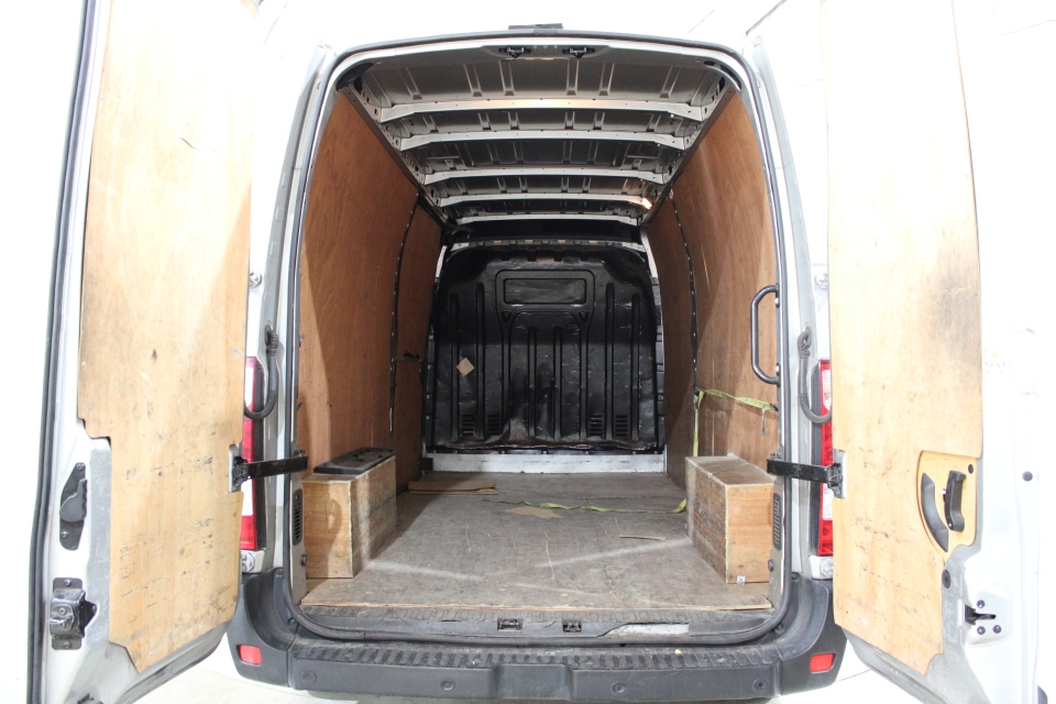 Nissan NV400 