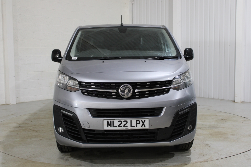 VAUXHALL VIVARO 