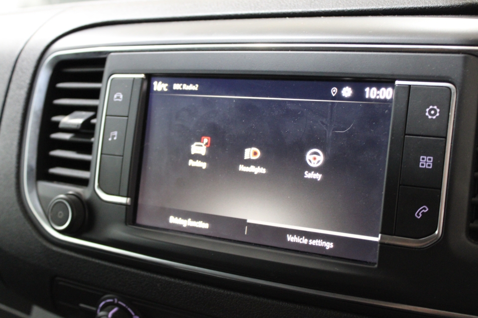 VAUXHALL VIVARO 