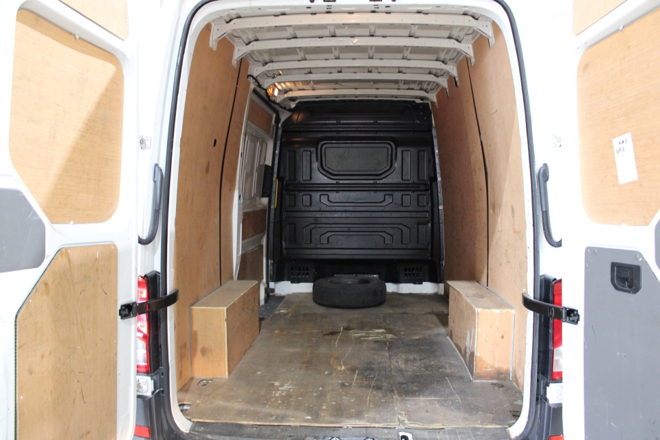 VOLKSWAGEN CRAFTER 