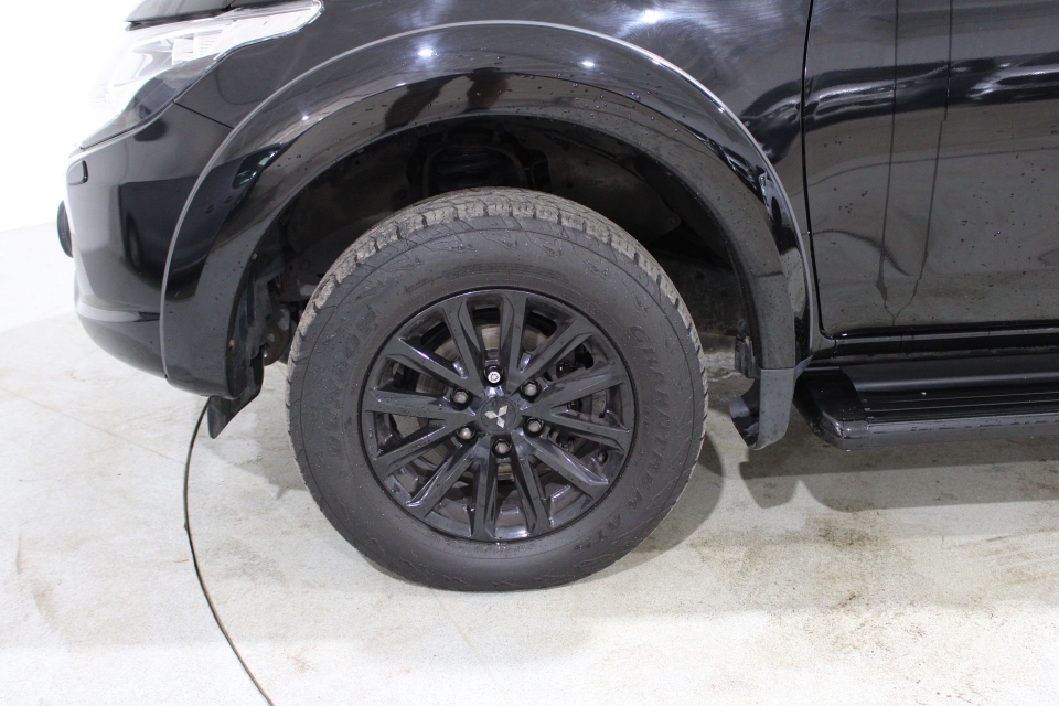 Mitsubishi L200 