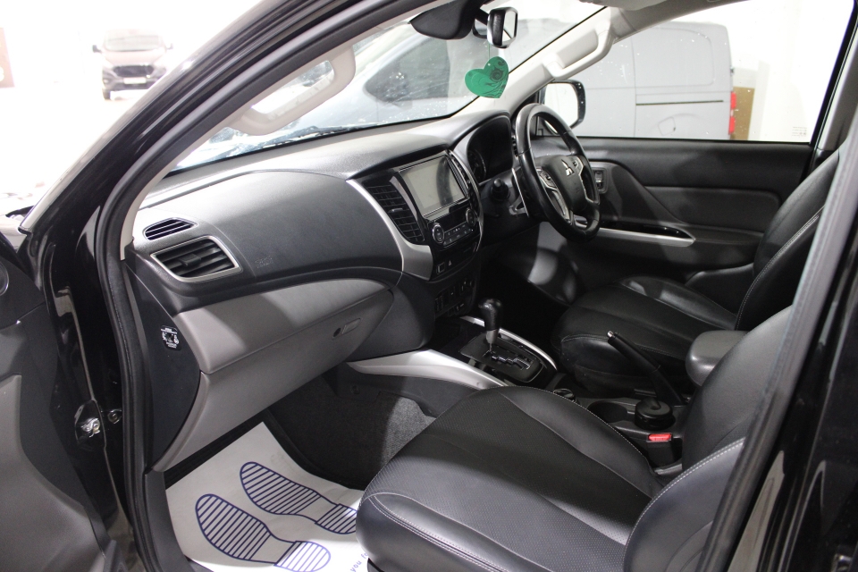 Mitsubishi L200 