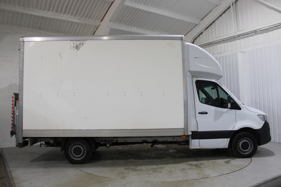 Mercedes-Benz Sprinter 