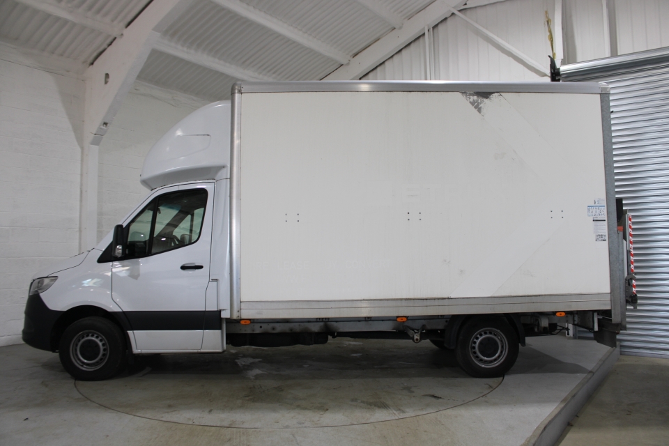Mercedes-Benz Sprinter 