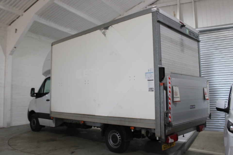 Mercedes-Benz Sprinter 