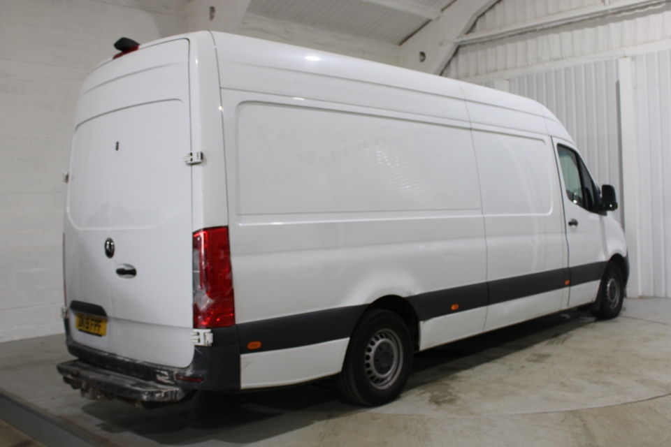 MERCEDES-BENZ SPRINTER 