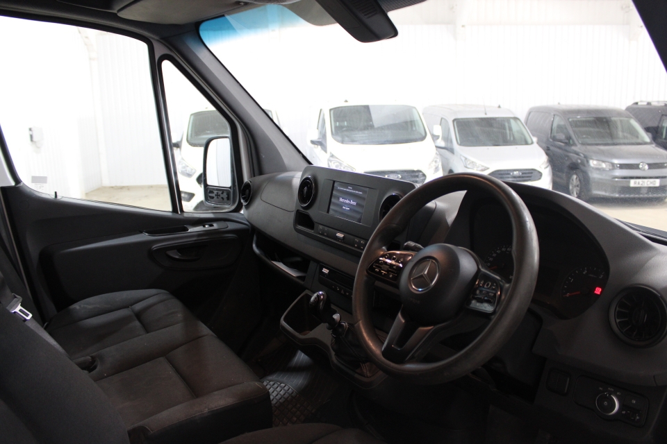 MERCEDES-BENZ SPRINTER 