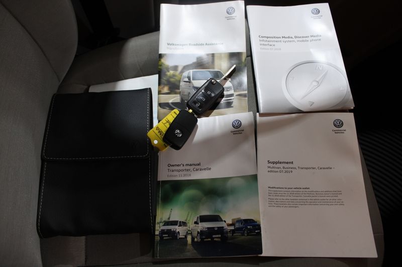 VOLKSWAGEN TRANSPORTER 