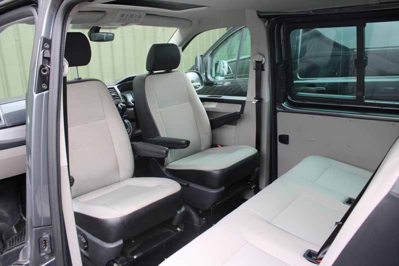 VOLKSWAGEN TRANSPORTER 