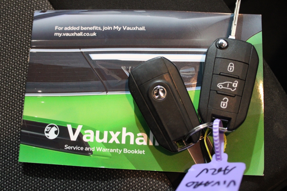 Vauxhall Vivaro 