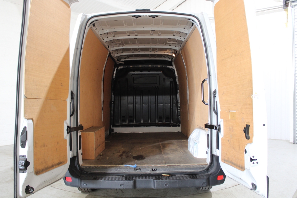 Nissan Interstar 