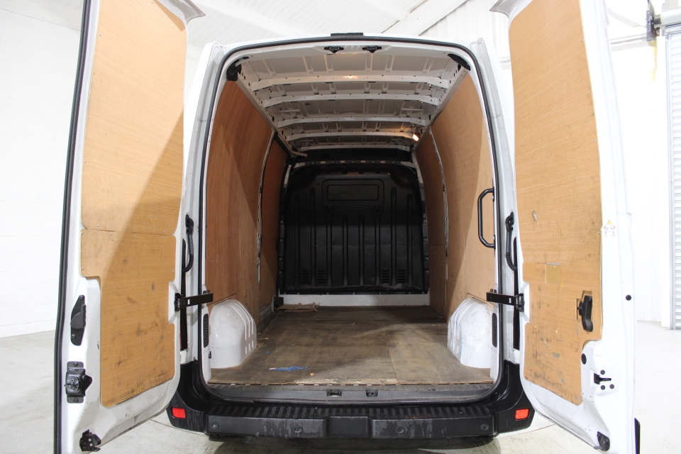 Nissan Interstar 