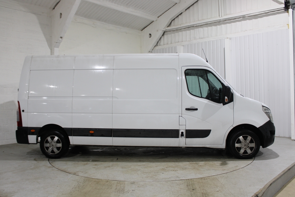 Nissan Interstar 