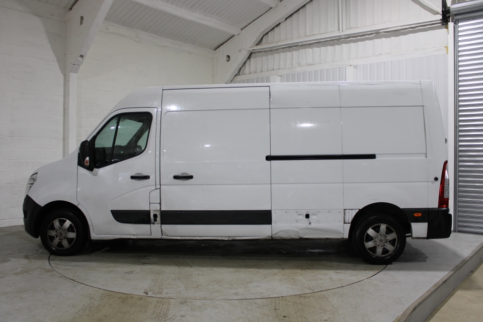 Nissan Interstar 