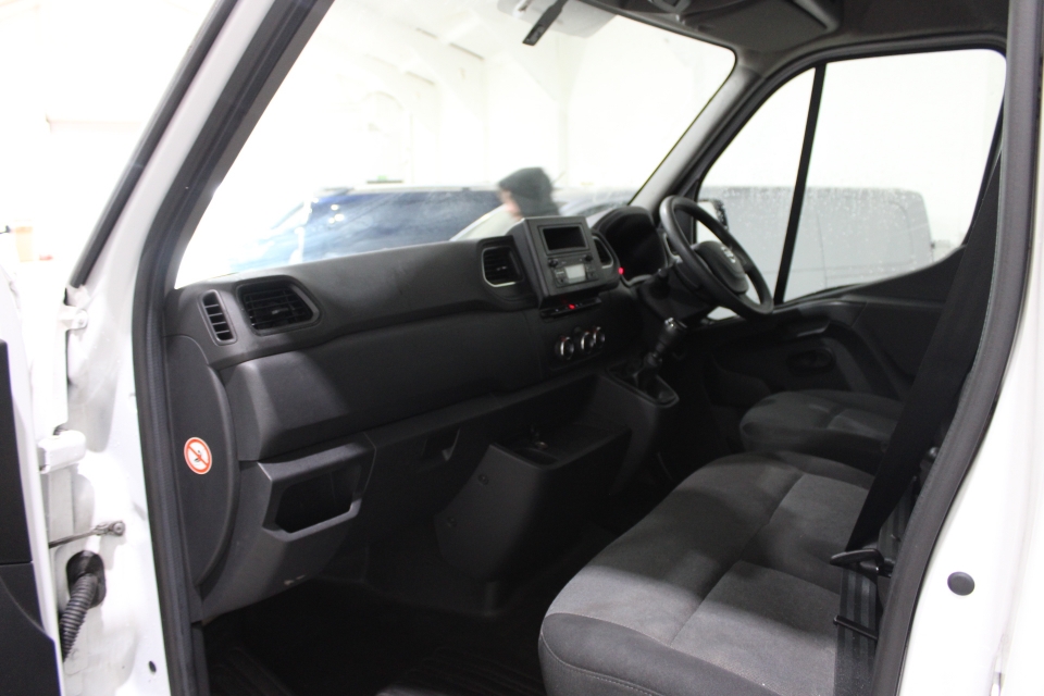 Nissan Interstar 