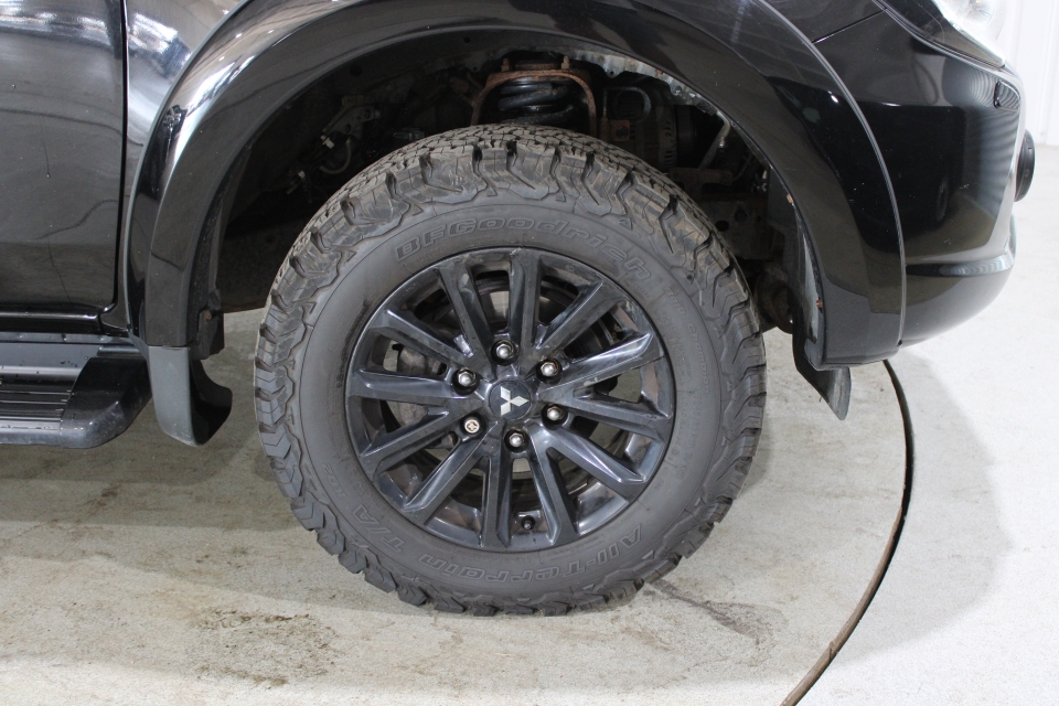 Mitsubishi L200 