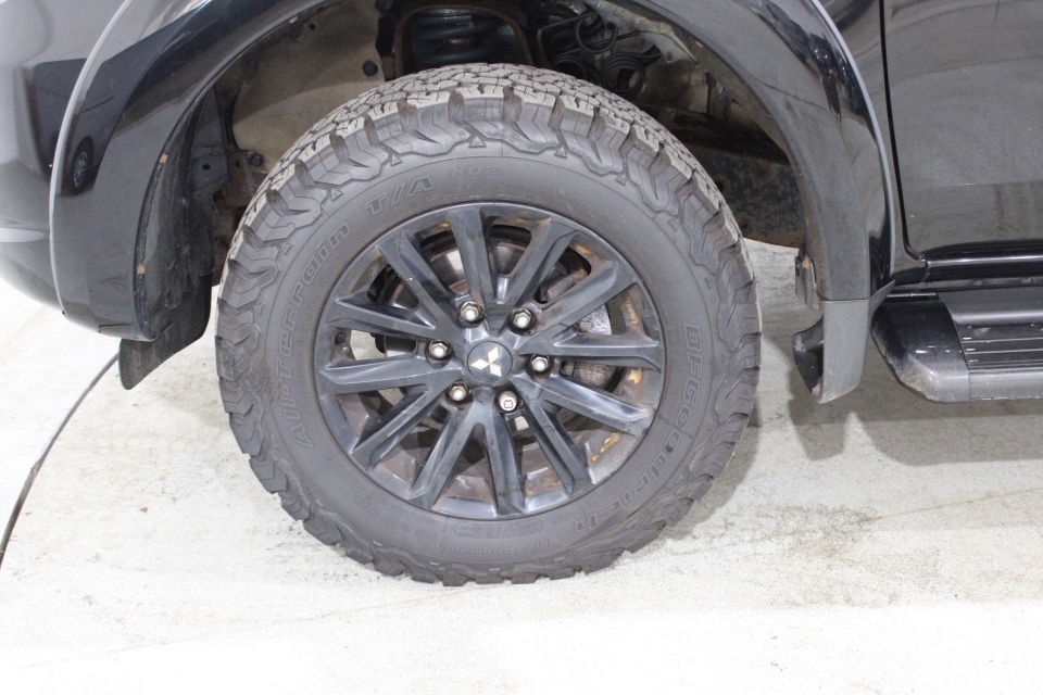 Mitsubishi L200 