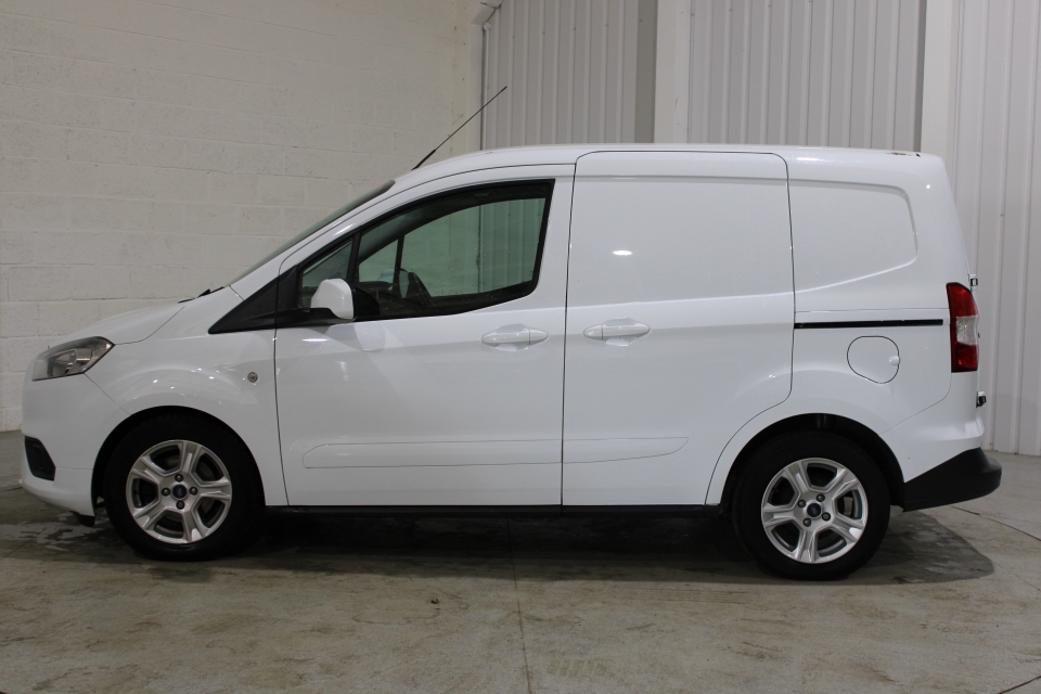 Ford Transit Courier 