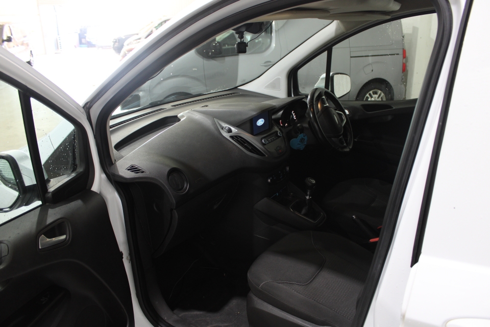 Ford Transit Courier 
