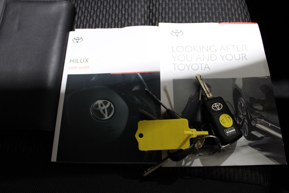 Toyota Hilux 