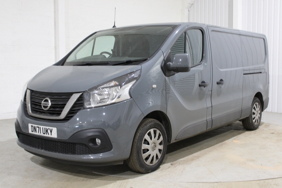 Nissan NV300 
