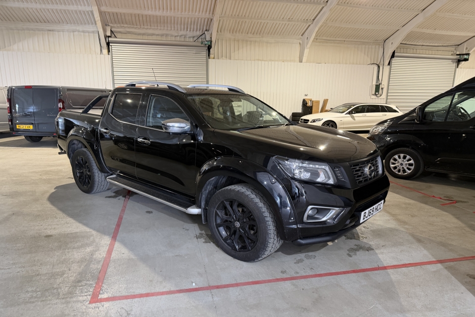 Nissan Navara 